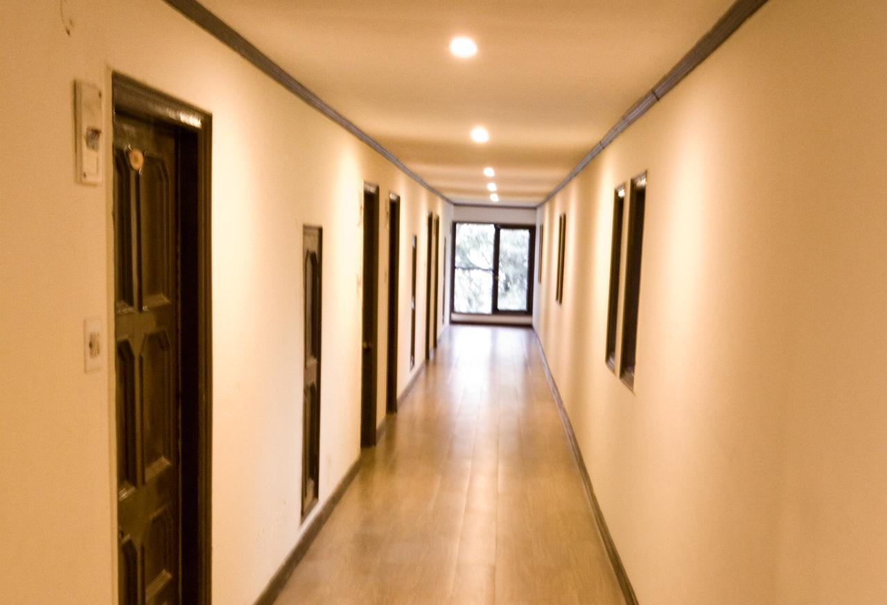 Royal Jardin Whistling Pines Resort Shimla Exterior foto
