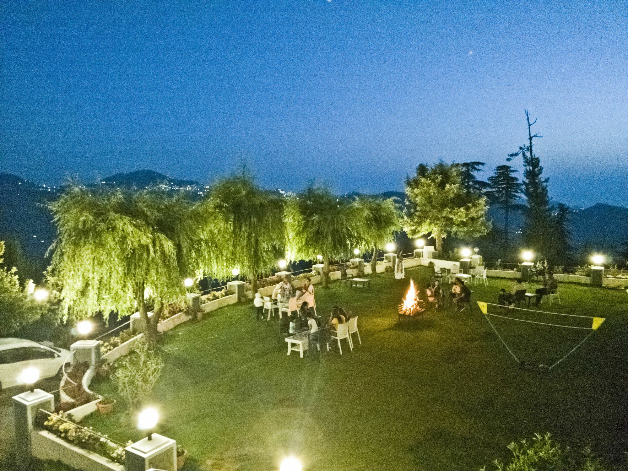 Royal Jardin Whistling Pines Resort Shimla Exterior foto